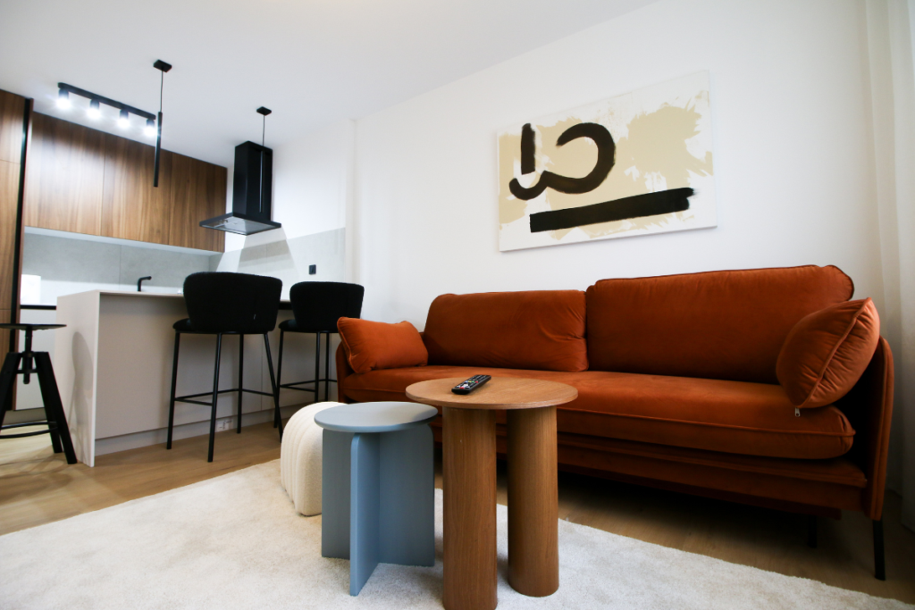 Apartment living room, symbolizing apartment vs. dorm choice.